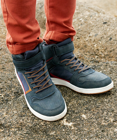 Boy radius - BLUE AND RED HIGH TOP SHOES WITH LACES AND SCRATCH FASTENING