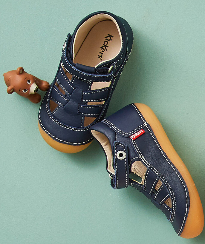 Shoes, booties radius - KICKERS® - FIRST STEPS SANDALS IN NAVY BLUE LEATHER