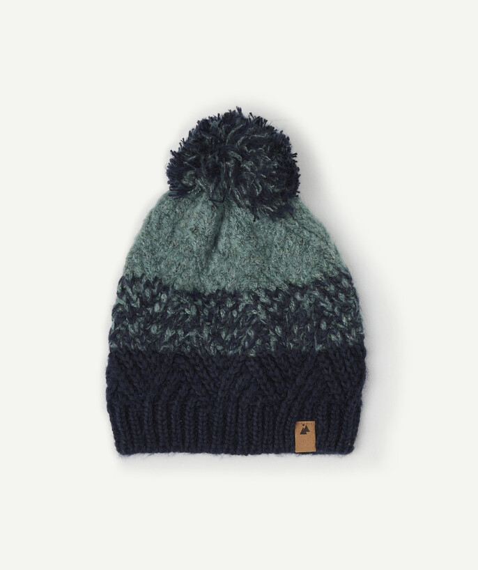 Boy radius - KNITTED HAT IN SHADES OF BLUE WITH A POMPOM