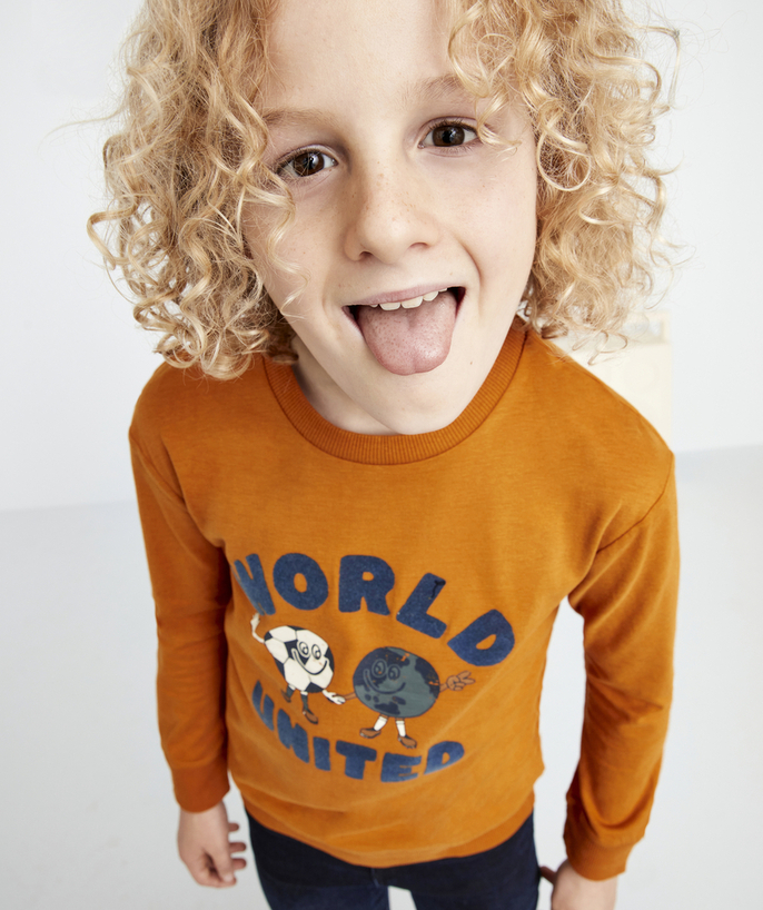 Private sales radius - BOYS' ORANGE T-SHIRT IN RECYCLED FIBRES WITH A FUN DESIGN ON THE FRONT