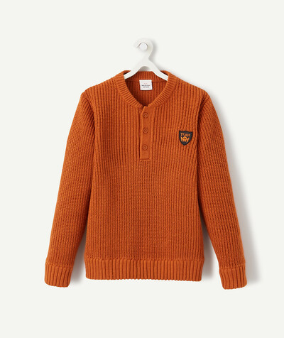 Swetry - Swetry rozpinane - kamizelki Rayon - POMARAŃCZOWY DZIANINOWY SWETER Z APLIKACJĄ