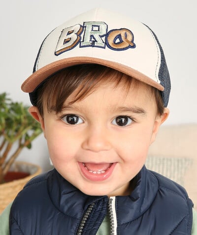 Baby-boy radius - BLUE WHITE AND CAMEL NET CAP WITH AN EMBROIDERED MESSAGE
