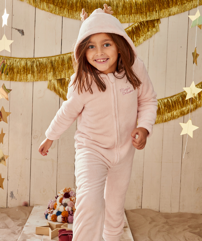 Pyjamas de Noël Categories Tao - SURPYJAMA DE NOËL FILLE EN POLAIRE ROSE AVEC CAPUCHE ET OREILLES DE CERF