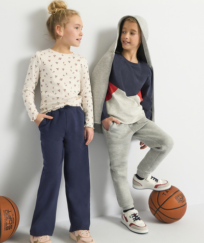 Sportswear radius - BOYS' GREY JOGGING PANTS WITH REFLECTIVE DETAILS
