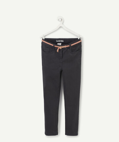 BOTTOMS radius - VICTORIA SIZE+ SLIM BLACK TROUSERS WITH A PINK PLAITED BELT