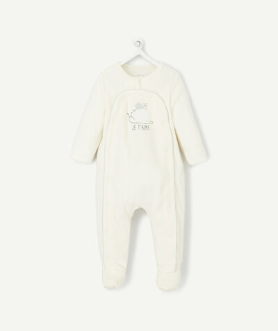 Essentials : 50% off 2nd item* family - WHITE VELVET SLEEP SUIT WITH A SNAIL DESIGN
