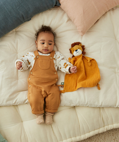 Sleep bag - Playsuit - Pramsuits family - BABIES' CAMEL DUNGAREES IN RECYCLED FIBRES WITH IMITATION WOOD BUTTONS