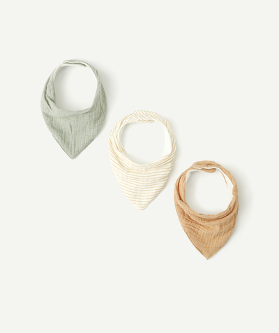 Essentials : 50% off 2nd item* family - PACK OF THREE BABIES' BANDANNA-STYLE COTTON GAUZE BIBS