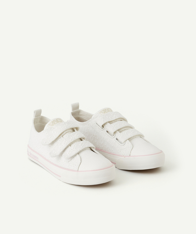 Private sales radius - GIRLS' WHITE TRAINERS WITH EMBROIDERED FLOWERS, PINK DETAILS AND HOOK AND LOOP FASTENINGS
