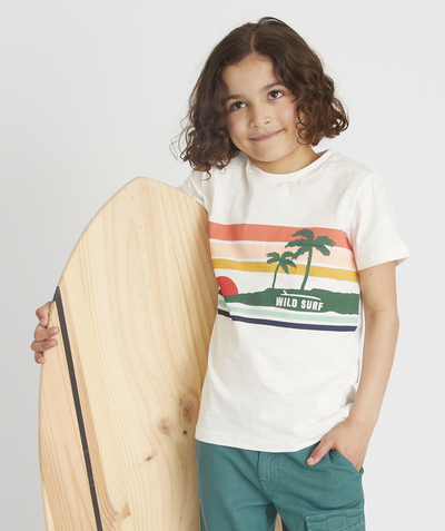 T-shirty - Koszulki Rayon - BIAŁY T-SHIRT Z BAWEŁNY Z RECYKLINGU Z MOTYWEM SURFINGU