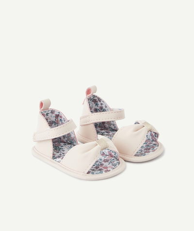 Chaussures, chaussons Rayon - CHAUSSONS ROSES TYPE SANDALES AVEC NOEUDS BÉBÉ FILLE