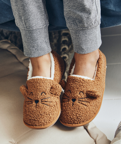 Boys radius - BOYS' BROWN BOUCLE SLIPPERS WITH A BEAR MOTIF AND EARS