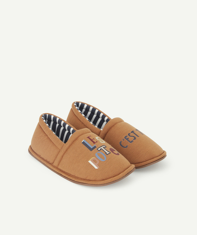 Private sales radius - BOYS' CAMEL SLIPPERS WITH A MESSAGE FOR FRIENDS