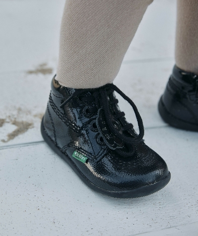 Chaussures - chaussons Categories Tao - BOTTINES BÉBÉ EN CUIR VERNIS NOIR LACET ET ZIP