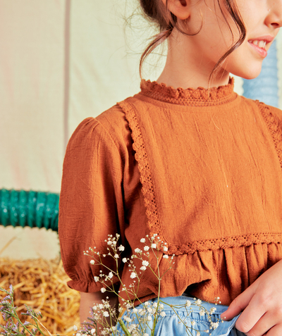 Original Days radius - GIRLS' BROWN COTTON BLOUSE WITH EMBROIDERY