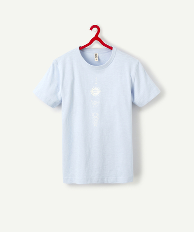 T-shirt Sous Rayon - T-SHIRT GARÇON EN COTON BIO BLEU CIEL AVEC MOTIFS FLOQUÉS
