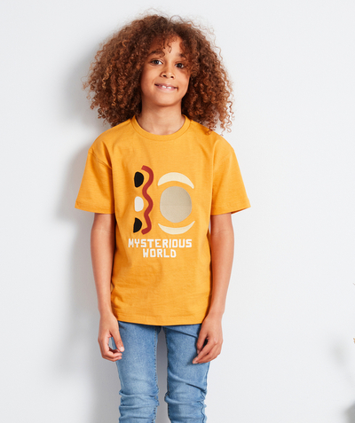 Boy radius - BOYS' T-SHIRT IN MUSTARD YELLOW RECYCLED FIBERS WITH A MESSAGE