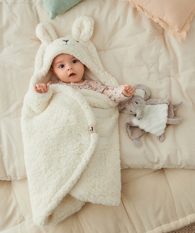 Accessories radius - WHITE BUNNY WRAPPING BLANKET