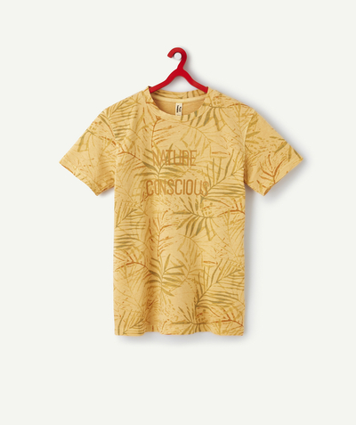 T-shirt Sous Rayon - T-SHIRT GARÇON EN COTON BIO MOUTARDE AVEC IMPRIMÉ FEUILLAGE