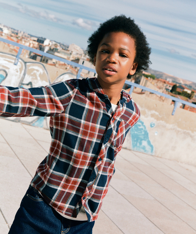Our latest looks radius - BOYS' NAVY AND BURGUNDY HOODED CHECKED SHIRT