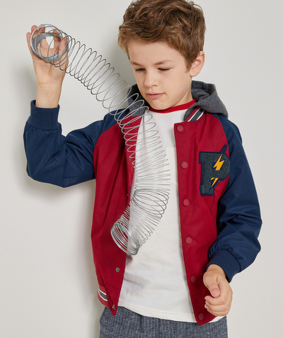 Our latest looks radius - BOYS' BURGUNDY AND BLUE JACKET WITH HOOD AND PATCH