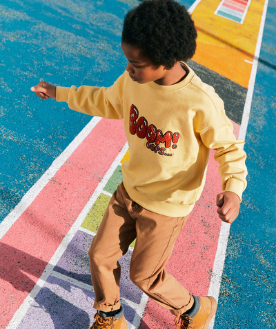 Sweatshirt radius - BOYS' YELLOW SWEATSHIRT IN  RECYCLED FIBRES WITH A BOUCLE MESSAGE
