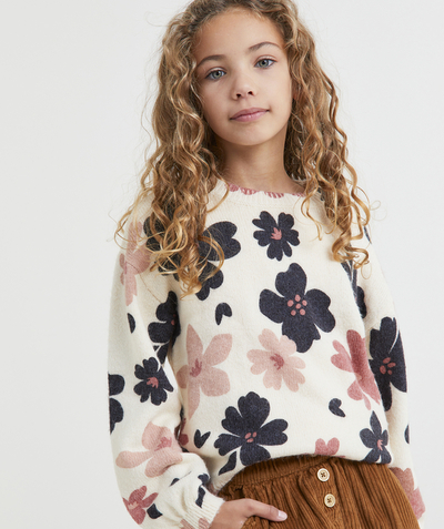 Girl radius - GIRLS' BEIGE KNITTED JUMPER PRINTED WITH BLACK AND PINK FLOWERS