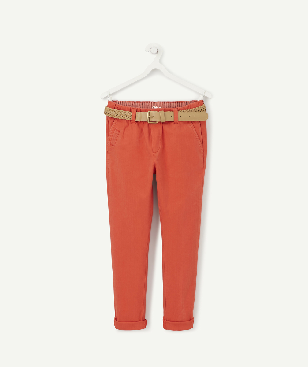 Le pantalon chino rouge ceinturé - 14 A