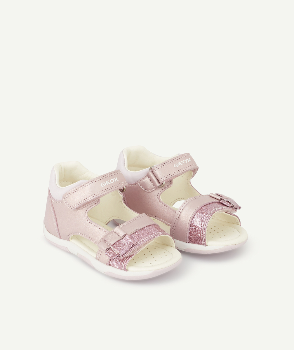 Les sandales roses avec détails pailletés - 18